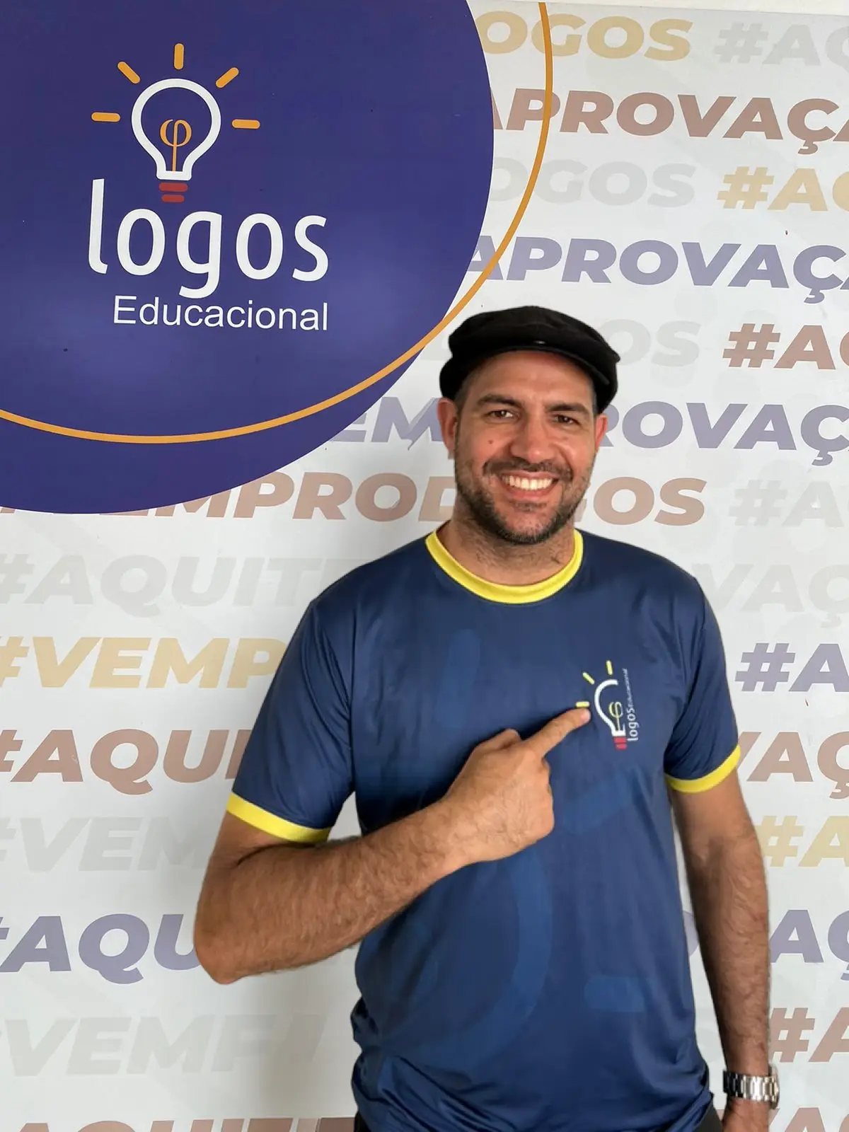 Douglas, professor(a) de Física no Logos Educacional